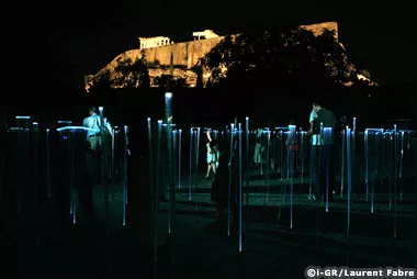 Le rocher de l'Acropole de nuit