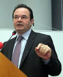 papaconstantinou