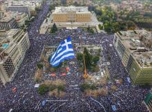 Rassemblement populaire place syntagma pour défendre la hellénicité de Macédoine