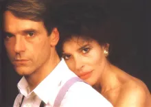 Fanny Ardant et Jeremy Irons dans Australia