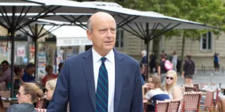 Alain Juppé, candidat à la primaire à droite, plaide pour une sortie "sans drame" de la Grèce de la zone euro. (Crédits : DR)


