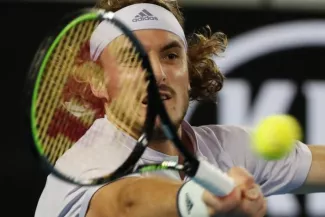 Pas de quarts de finale pour Stefanos Tsitsipas à Rotterdam. (I. Kato/Reuters)


