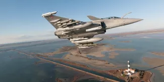 Le Rafale F3R atterrit en Grèce (Crédits : Dassault Aviation)


