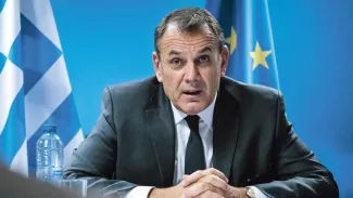 «D'ici à cinq ans, les forces armées compteront environ quinze mille hommes de plus», confie Nikos Panagiotopoulos, le ministre grec de la Défense (ici à Bruxelles en novembre 2019). www.alamy.com/Alamy Stock Photo


