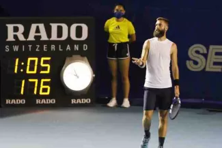 Benoit Paire lors de son duel face à Stefanos Tsitsipas. (C.Perez-Gallardo/Reuters)


