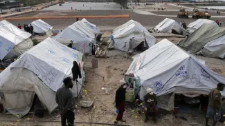 Un camp de migrants sur l'île de Lesbos, en Grèce. ELIAS MARCOU / REUTERS


