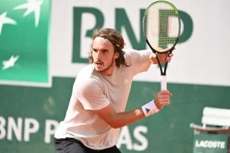 Stefanos Tsitsipas pendant un entraînement à Roland-Garros (P. Lahalle/L'Équipe)


