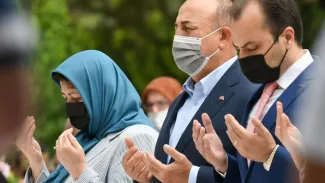 Le ministre Mevlut Cavusoglu durant sa visite au consulat turc de Komotini, au nord de la Grèce, le 30 mai 2021. ALEXANDROS AVRAMIDIS / REUTERS


