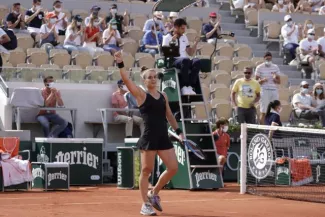 Maria Sakkari après sa victoire. (S. Boué/L'Équipe)


