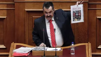 Christos Pappas, en 2014, à la tribune du Parlement à Athènes. Yorgos Karahalis/Reuters


