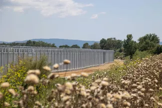 Le mur construit à la frontière gréco-turque dans la région d'Evros, le 18 juin 2021.