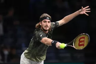 Stefanos Tsitsipas espère reprendre la raquette dans deux semaines à Dubaï. (J. Prévost/L'Équipe)


