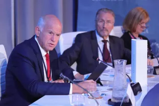 Grèce: George Papandreou échoue à prendre la tête du Parti socialiste Grèce: George Papandreou échoue à prendre la tête du Parti socialiste.