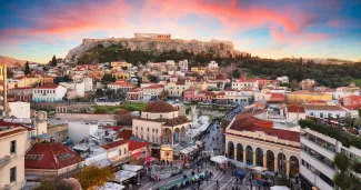 Le square Monastiraki et l'Acropole en arrière-plan.