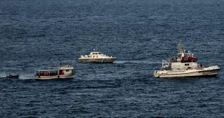 Image d'illustration, les garde-côtes turcs escortant d'autres bateaux. ARIS MESSINIS / AFP


