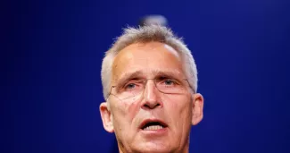 «Nous exhortons la Grèce et la Turquie à régler leurs différends en mer Égée», a déclaré Jens Stoltenberg. JOHANNA GERON / REUTERS


