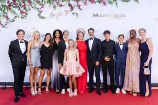 Patrick Mouratoglou et les jeunes talents bénéficiaires de la fondation Champ'seed (Bastian Huber)


