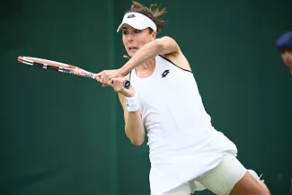 Alizé Cornet défie Iga Swiatek. (P. Lahalle /L'Equipe)


