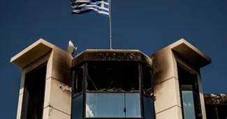 Deux médias plutôt marqués à gauche ont été attaqués mercredi dans la banlieue d'Athènes.


