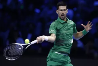 Novak Djokovic a été solide ce lundi pour son entrée en lice au Masters. (G. Mangiapane/Reuters)


