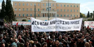 Depuis cette catastrophe ferroviaire, les Grecs demandent des comptes à leurs dirigeants.  © COSTAS BALTAS / ANADOLU AGENCY / Anadolu Agency via AFP


