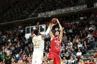 Pierre Pelos et Bourg ont terminé cinquièmes de leur poule d'Eurocoupe. (A. Martin/L'Équipe)


