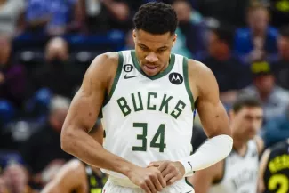 Giannis Antetokounmpo est incertain pour le match de lundi. (C. Creveling/Presse Sports)


