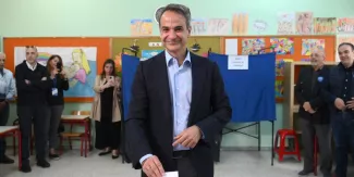 Le parti du Premier ministre grec Kyriakos Mitsotakis est arrivé en tête des élections législatives selon un premier sondage à la sortie des urnes.