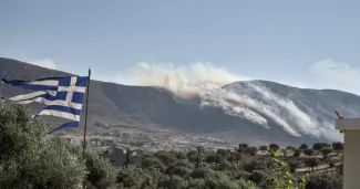 EN DIRECT - Canicule: en Grèce, les incendies autour d’Athènes ne sont toujours pas maîtrisés.