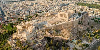 L'Acropole d'Athènes, monument le plus visité du pays, a fermé à midi et jusqu'à 17 h 30 (9 heures à 15 h 30 GMT) ce jeudi, une mesure qui sera appliquée jusqu'à dimanche.