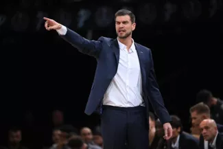 Tiago Splitter, coach du Paris Basket, lors de la victoire contre le « Pana » à l'Accor Arena, mardi soir. (B. Papon/L'Équipe)