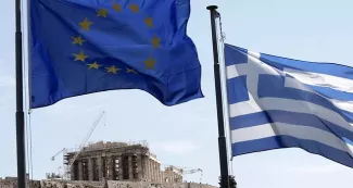 Athènes attend le feu vert de l'Eurogroupe pour une nouvelle aide de 85 milliards d'euros Athènes et le «?quartet?» de ses créanciers (FMI, BCE, Commission européenne et fonds de sauvetage MES) ont rompu avec le psychodrame qui régissait leurs relations depuis le début de l'année, en parvenant, mardi au petit matin, à un accord sur un troisième plan d'aide à la Grèce - Petros Giannakouris/AP/SIPA