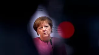Crise des migrants: Merkel s'agace, Vienne riposte... Et la Grèce sature Crise des migrants: Merkel s'agace, Vienne riposte.