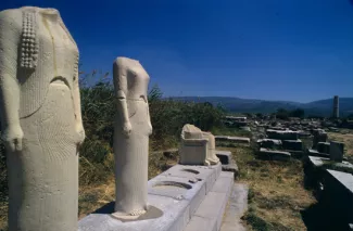 Statues sur le site du Temple de la déesse Héra à Samos