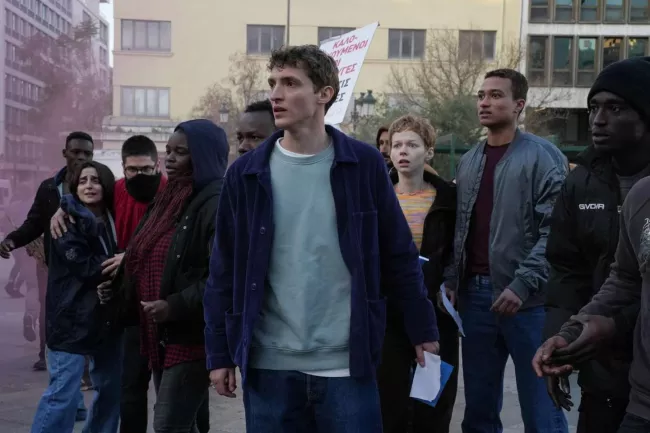 Tom (Aliocha Schneider) dans la série « Salade grecque », de Cédric Klapisch


