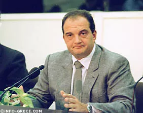 karamanlis athenes 2001