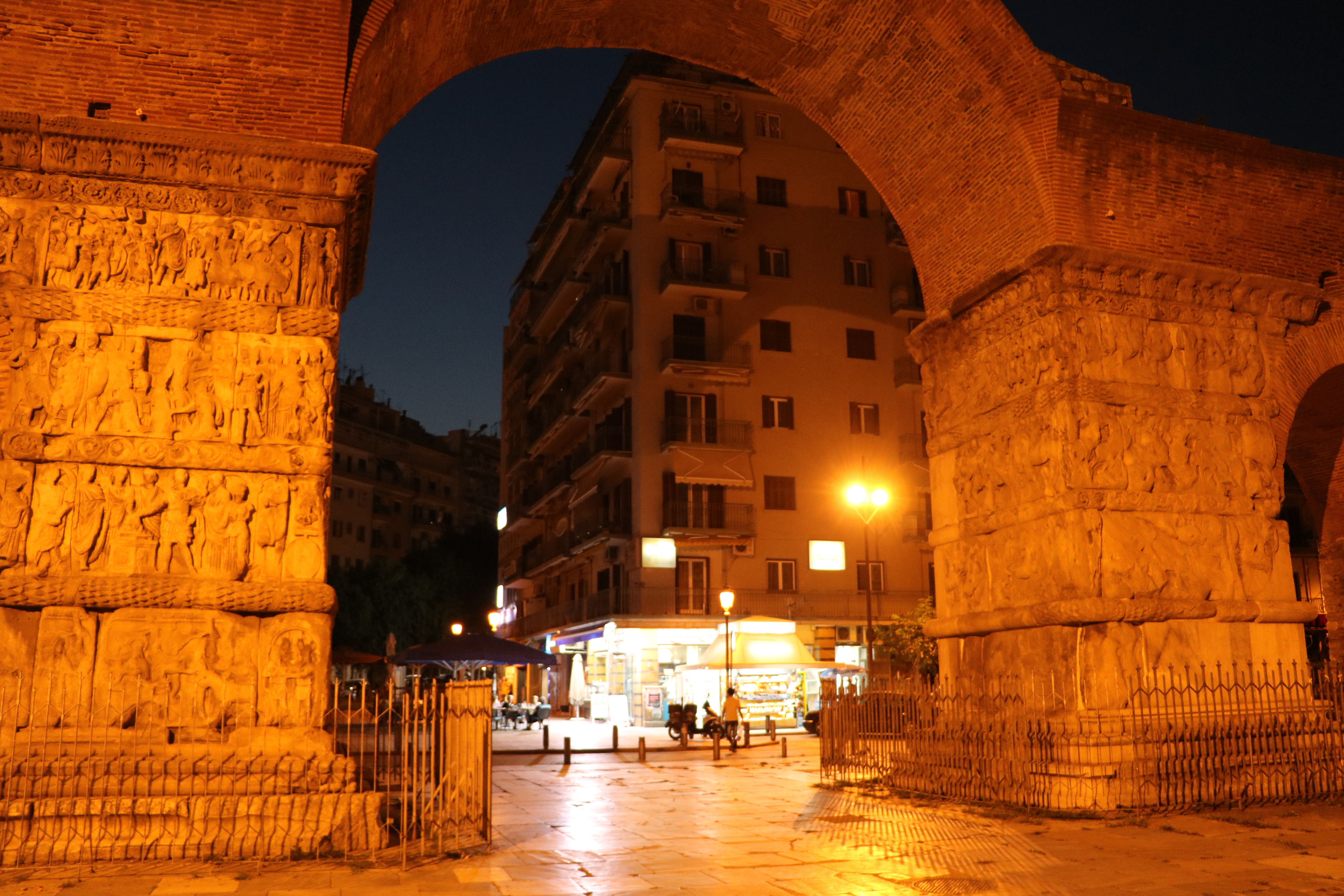 L'arc de Galère (Kamara)